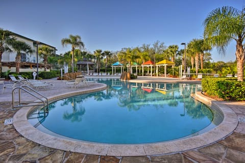 Resort-Style Condo w/ Pool: 6 Mi to Magic Kingdom Apartment in Four Corners