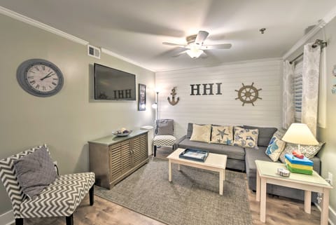 Walk to Waves: Hilton Head Condo & Resort Life Apartment in Hilton Head Island