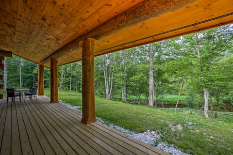 Custom Log Cabin w/ Deck & 45 Acres By Pine River! House in Michigan