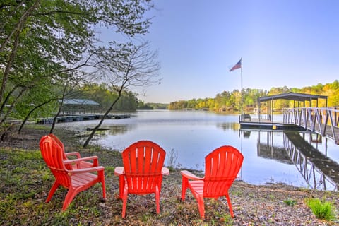 Lakefront South Carolina Abode w/ Deck & Boat Dock House in Lake Hartwell