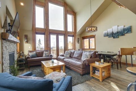 Colorado Lodge w/ Mtn Views - 3 Mi to Winter Park! Apartment in Fraser