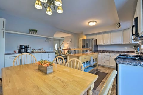 Hike, Ski, Fish! All-Season Haven Near Bromley Mtn House in Vermont