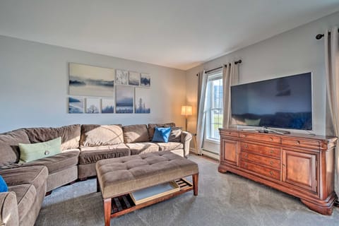 Hike, Ski, Fish! All-Season Haven Near Bromley Mtn House in Vermont