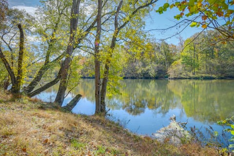French Broad River Access: Whimsical Gem w/ Deck Cottage in Tennessee
