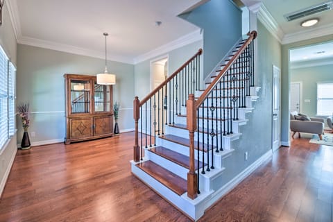 Spacious Houston Home ~ 16 Mi to NRG Stadium! House in Houston