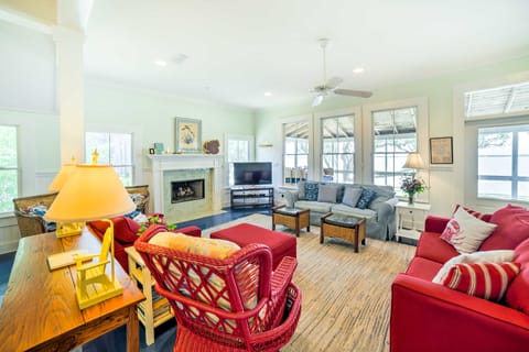 Waterfront Perdido Beach House w/ Canoes & Kayaks! House in Perdido Beach