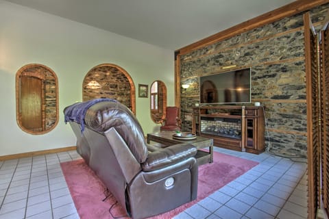 Historic Helena Retreat - Near Dtwn & Mt Helena! House in Helena