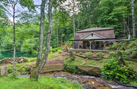 Serene Todd Getaway w/ Private Pond & Creek Views! House in Watauga
