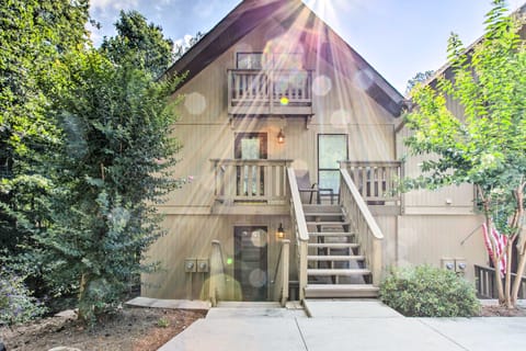 Keowee Keys Home w/ Mountains View & Lake Access! Apartment in Lake Keowee