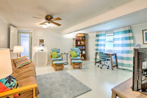 Cozy O’Brien Home w/ Fire Pit & Patio Near Rivers! House in Florida