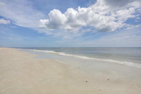 St Augustine Resort Condo - Walk to Crescent Beach Apartment in Crescent Beach