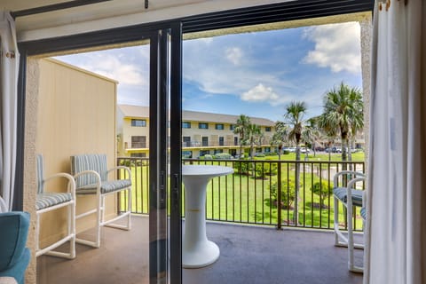 St Augustine Resort Condo - Walk to Crescent Beach Apartment in Crescent Beach