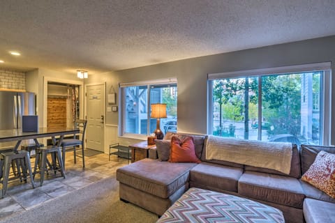 Walk to Slopes: Dtwn Breckenridge Condo on Main St Apartment in Breckenridge