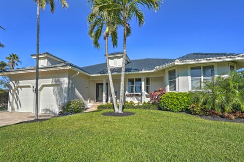 < 1 Mi to Beach w/ Pool & Lanai: Marco Island Home House in Marco Island
