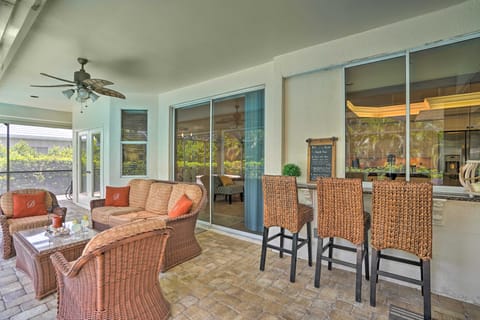 < 1 Mi to Beach w/ Pool & Lanai: Marco Island Home House in Marco Island