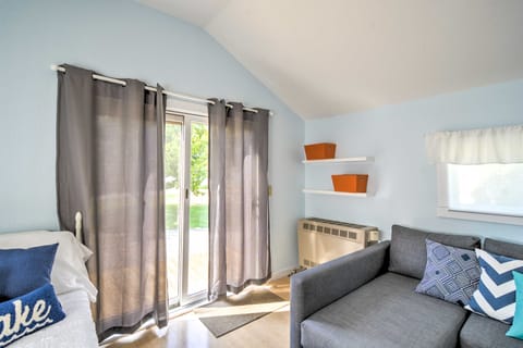 'Tiny House Cottage 6'  w/ Dock on Crooked Lake Apartment in Oden