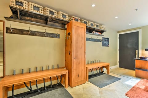 Park City Condo w/ Pool Access - Near Ski Slopes! Apartment in Park City