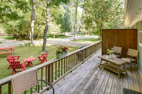 'Pine Cottage' Duplex w/ Deck: Walk to State Park! Cottage in Ephraim