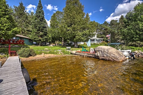 ‘Bellows Place’ Chateaugay Lake Retreat w/ 2 Docks House in Bellmont