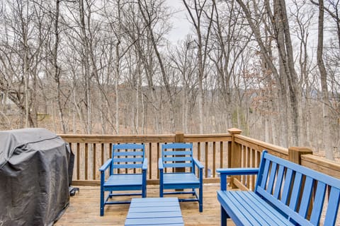 1 Mi to Slopes! Family-Friendly Massanutten Cabin House in Massanutten