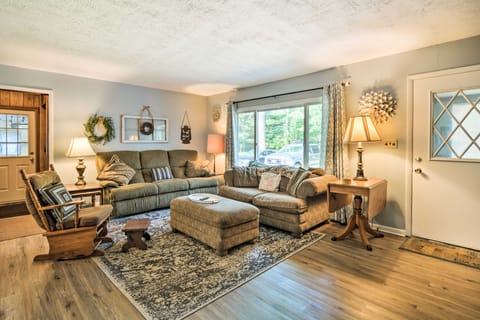 Higgins Lake Getaway w/ Fire Pit, Walk to Beach! House in Michigan