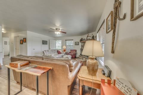 Hillside Haven w/ Deck < 2 Miles to Dwtn Ruidoso! House in Ruidoso