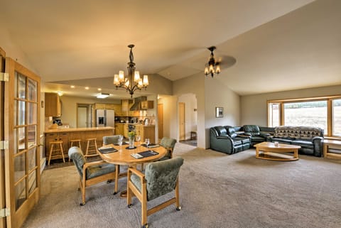 Buena Vista Home w/ Stunning Views on ~ 7 Acres! House in Park County