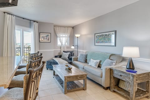 Gulf Highlands Getaway w/ 6 Pools & Beach Access Apartment in Alabama