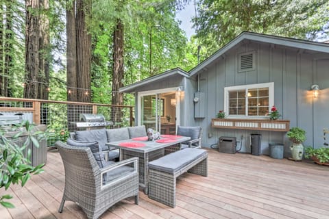 Redwoods Cabin w/ Hot Tub: Walk to Russian River! House in Russian River