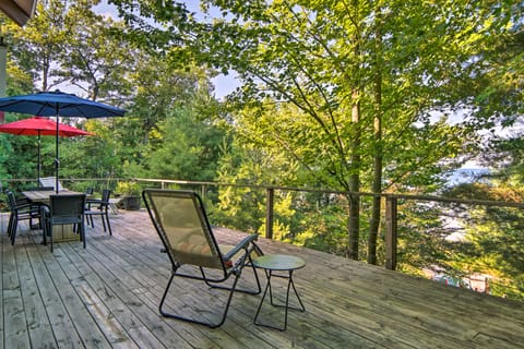 Forested Pentwater Vacation Rental - Walk to Beach House in Wisconsin