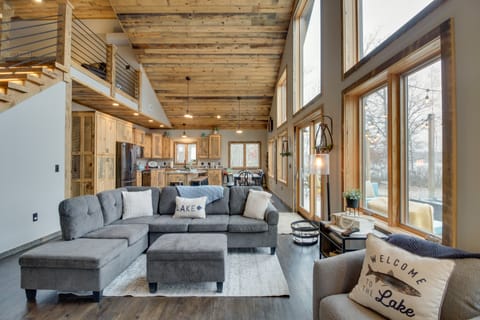 Modern Lakeside Chalet on Crow Wing Chain w/ Dock! House in Minnesota