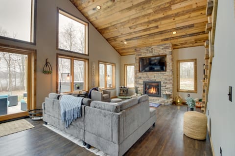 Modern Lakeside Chalet on Crow Wing Chain w/ Dock! House in Minnesota