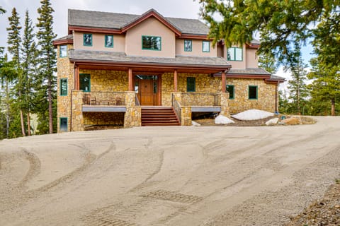 26-0111 Fairplay Home w/ Hot Tub & Mountain Views! House in Park County