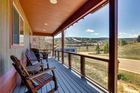 1 Mi to Granby Ranch: Mtn Home w/ Deck House in Granby