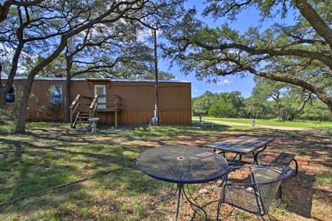 Quiet Utopia Cabin w/ Deck & Mountain Views! House in Rio Grande