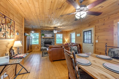 Pet-Friendly Bryson City Cabin w/ Fire Pit + Deck! House in Tennessee