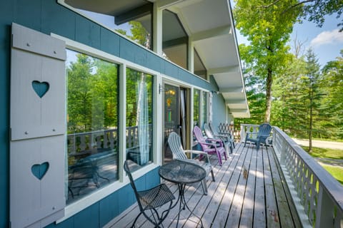 Winhall Home w/ Sauna < 1 Mi to Stratton Mountain! House in Winhall