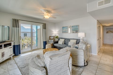 Oceanfront Gulf Shores Condo ~ 2 Mi to The Hangout Apartment in West Beach