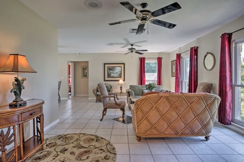 Waterfront Marco Island Home w/ Heated Pool & Dock House in Marco Island