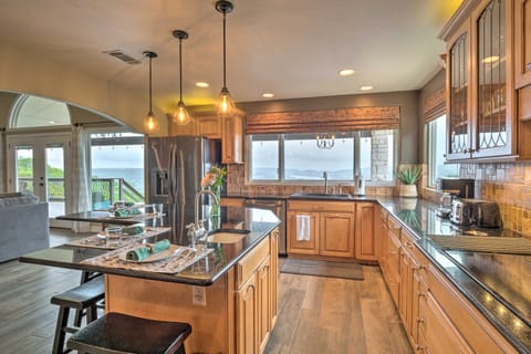 Deck & Lake Travis Views: Hill Country Hideaway! House in Jonestown