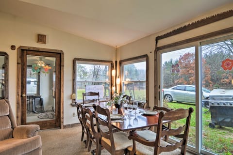 Wilderness Retreat & Cross-Country Ski Center! House in Michigan