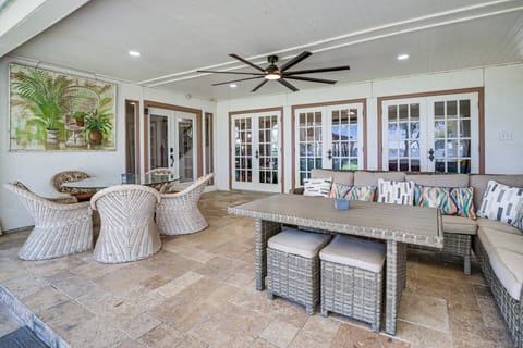 Modern Lake Conroe House w/ Lakefront Park & Deck! House in Lake Conroe