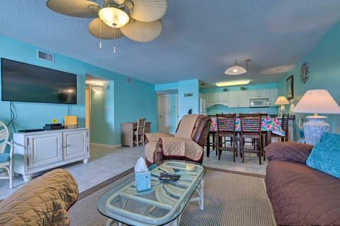 Orange Beach Resort Condo w/ Pool - Walk to Beach! Apartment in Orange Beach