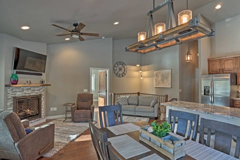 Lead Family Home w/ Hot Tub, 2 Mi to Deer Mountain House in North Lawrence