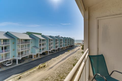 Orange Beach Retreat w/ 4 Pools - Walk to Beach! Apartment in Orange Beach