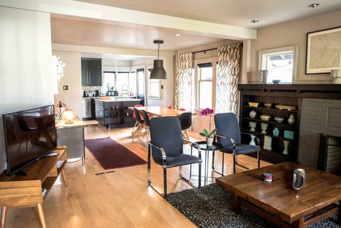 Updated Tacoma Home w/ Patio: 3 Mi to Downtown House in Tacoma