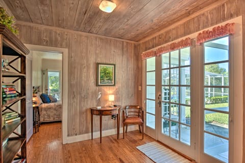 Cottage w/ Private Pool - Walk to Lake Wales! Cottage in Lake Wales