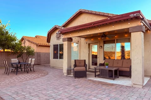 Superstition Mtn Views! Gold Canyon Gem w/ Hot Tub House in Gold Canyon