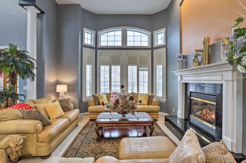 Spacious + Elegant Lone Tree Home Rental w/ Deck! House in Lone Tree