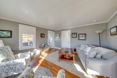 Cozy Augusta Home w/ Porch: Walk to Katy Trail! House in Ozark Mountains